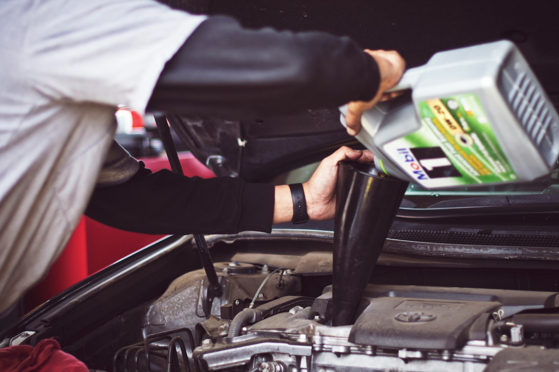 How Regular Oil Changes Save You Money